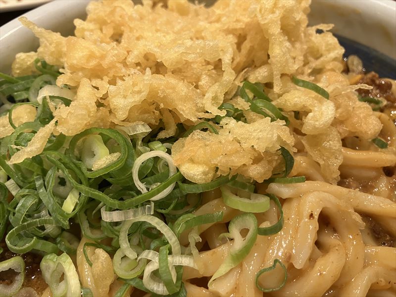 丸亀製麺　岐阜北　粗挽き肉チーズ釜玉