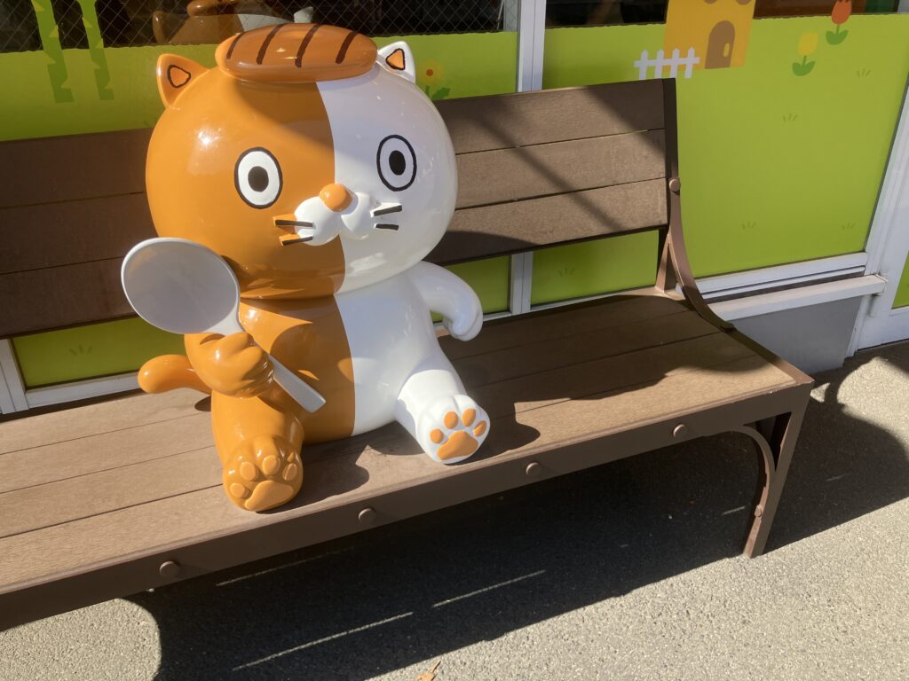 ココイチ　ネコイチ　メイカーズピア