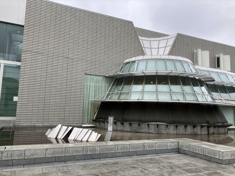 岐阜県立図書館