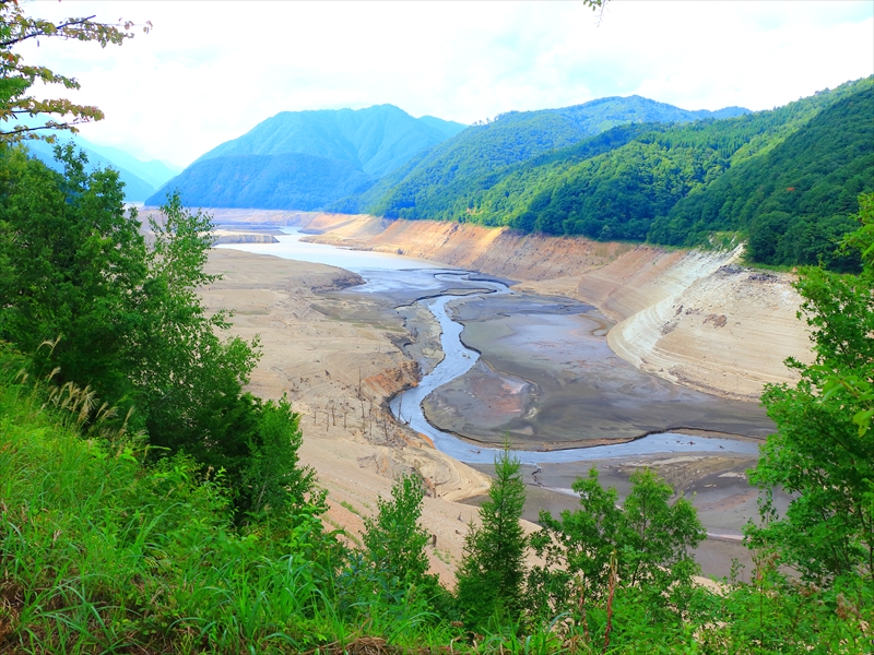 御母衣ダムがここまで渇水するとは！2026．8．22に現地で見た姿。